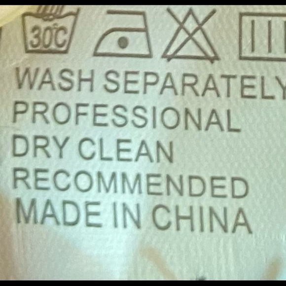 V Neck Heart Dress ♥️ - Picture 3 of 5